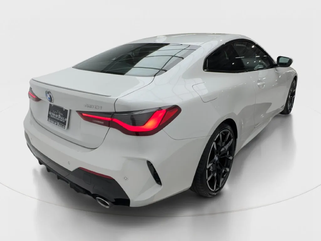 BMW 4 Series photo 8