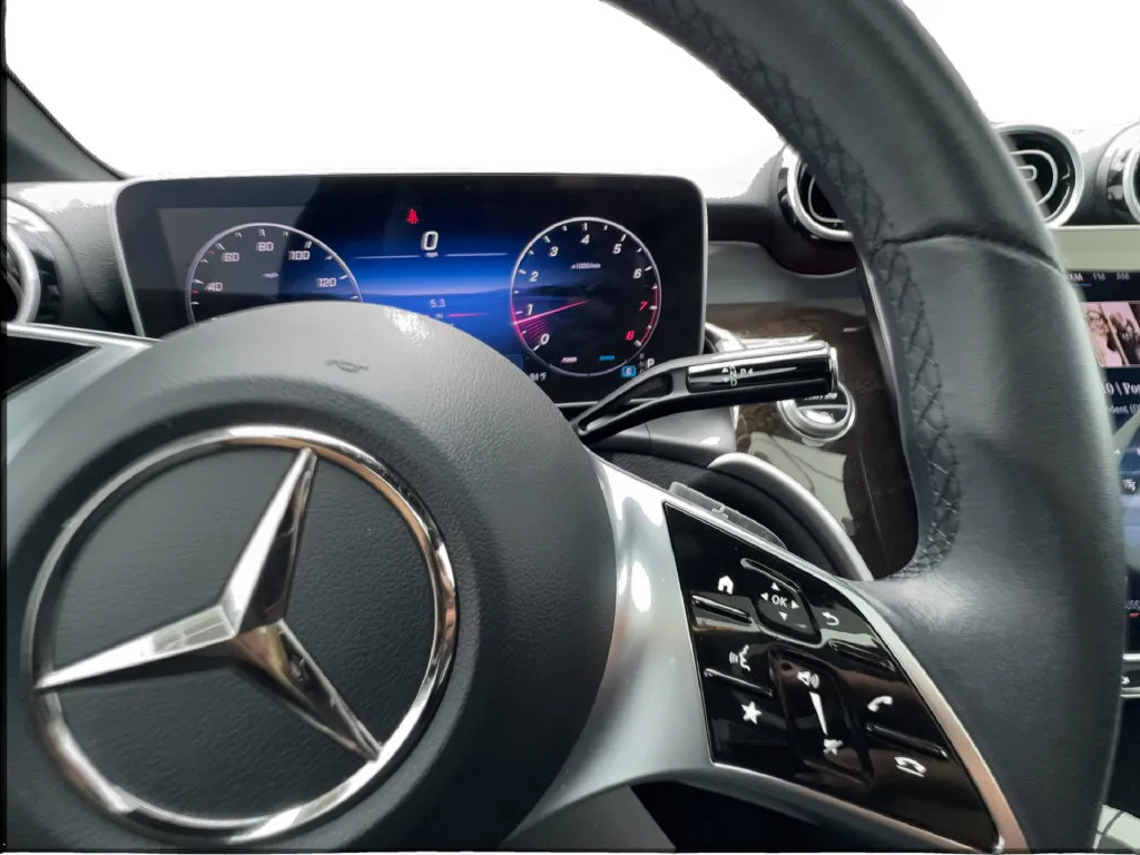 Mercedes-Benz GLC photo 41