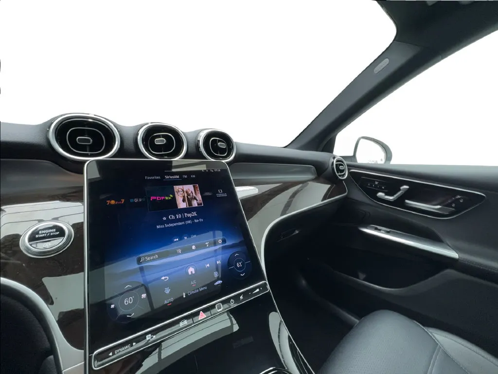 Mercedes-Benz GLC photo 43