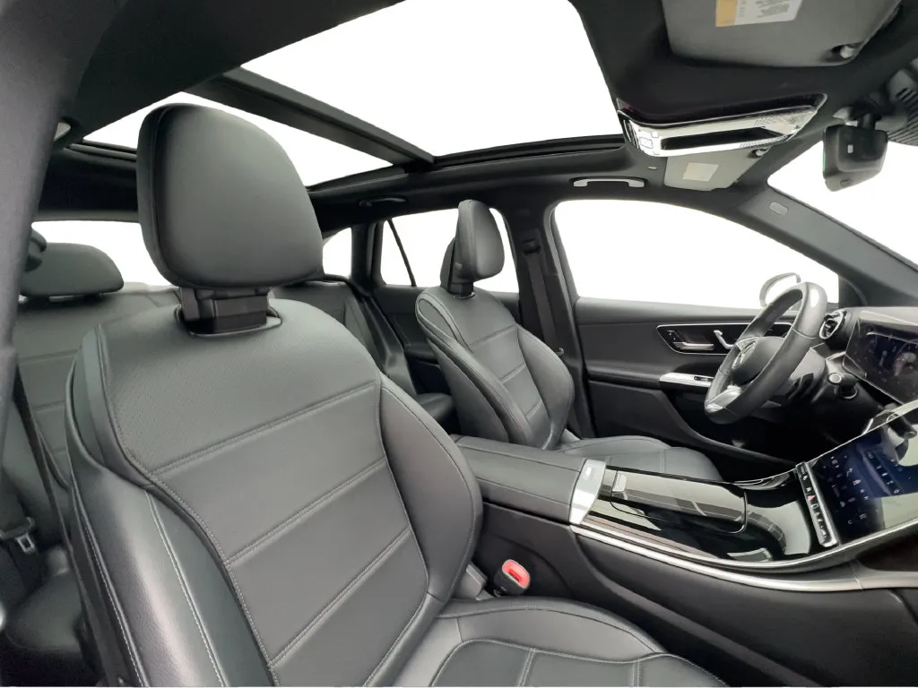 Mercedes-Benz GLC photo 32
