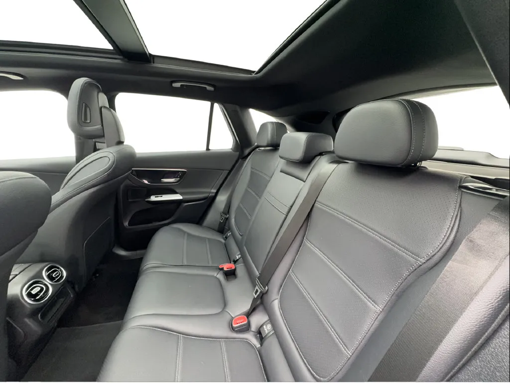 Mercedes-Benz GLC photo 26
