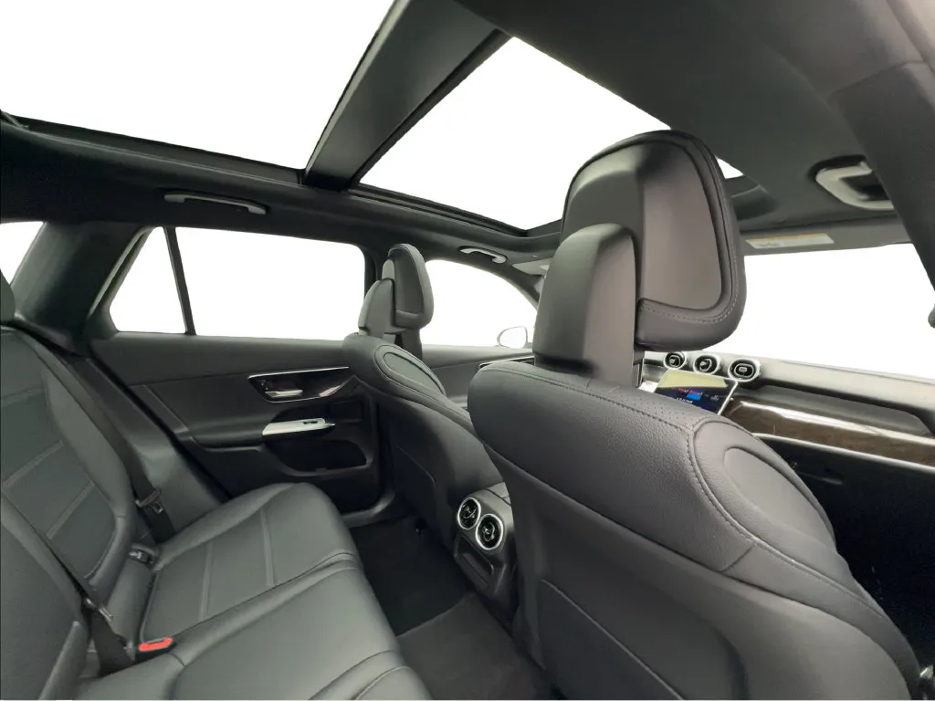 Mercedes-Benz GLC photo 28