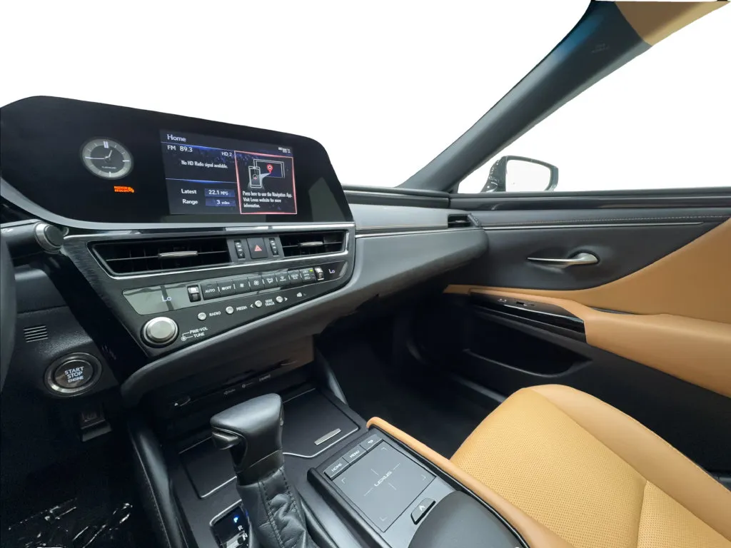 Lexus ES photo 45