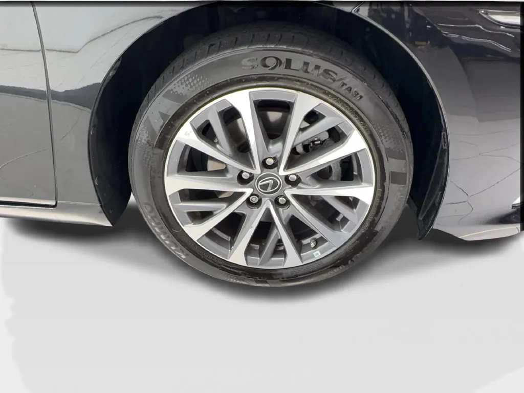 Lexus ES photo 16