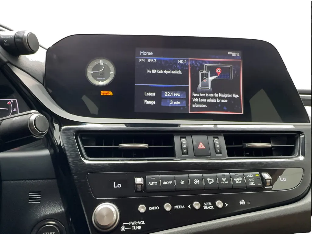Lexus ES photo 50