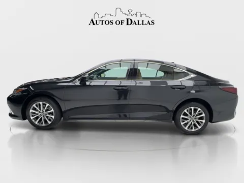 More photos of 2022 Lexus ES 250 at Autos of Dallas - Plano, TX