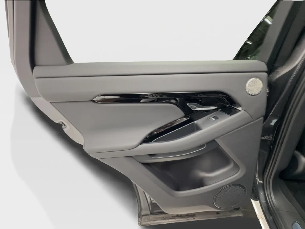 Land Rover Range Rover Evoque photo 28