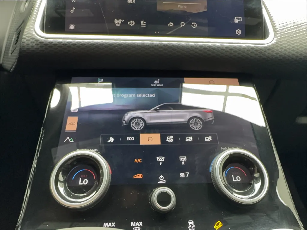 Land Rover Range Rover Velar photo 50