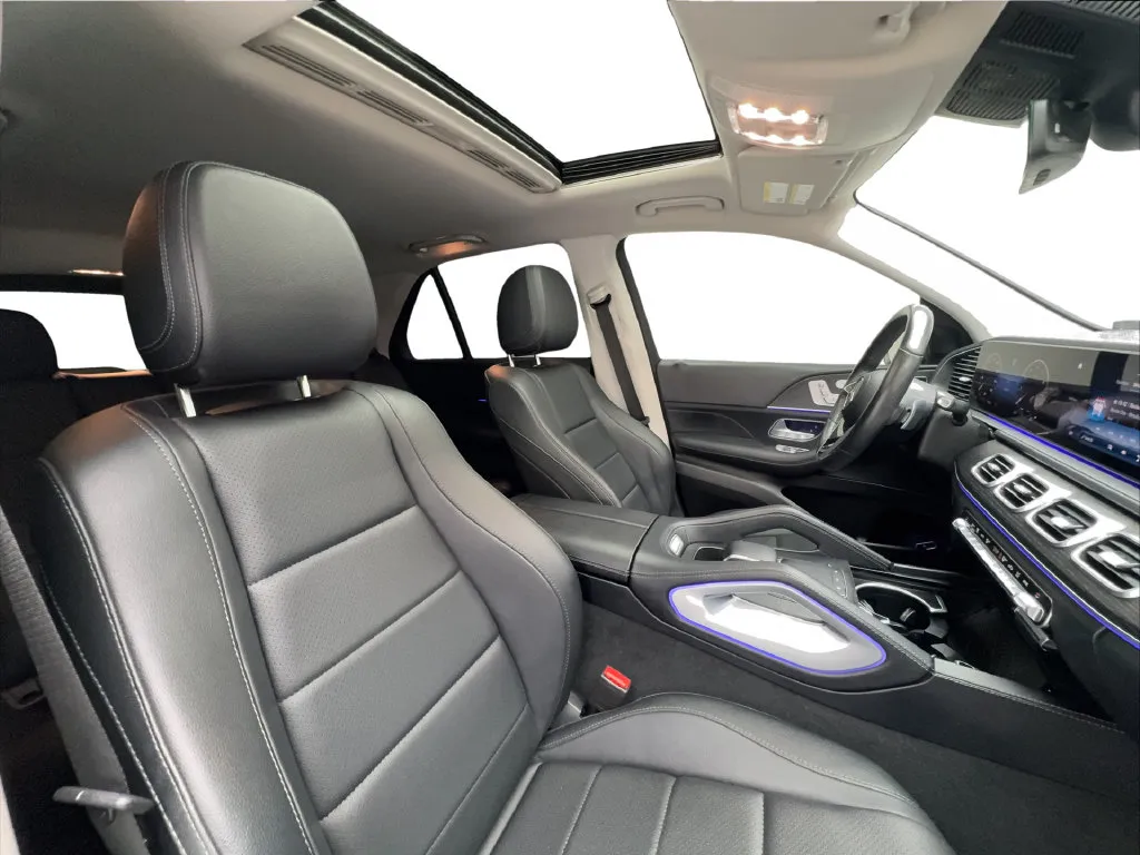 Mercedes-Benz GLE photo 33