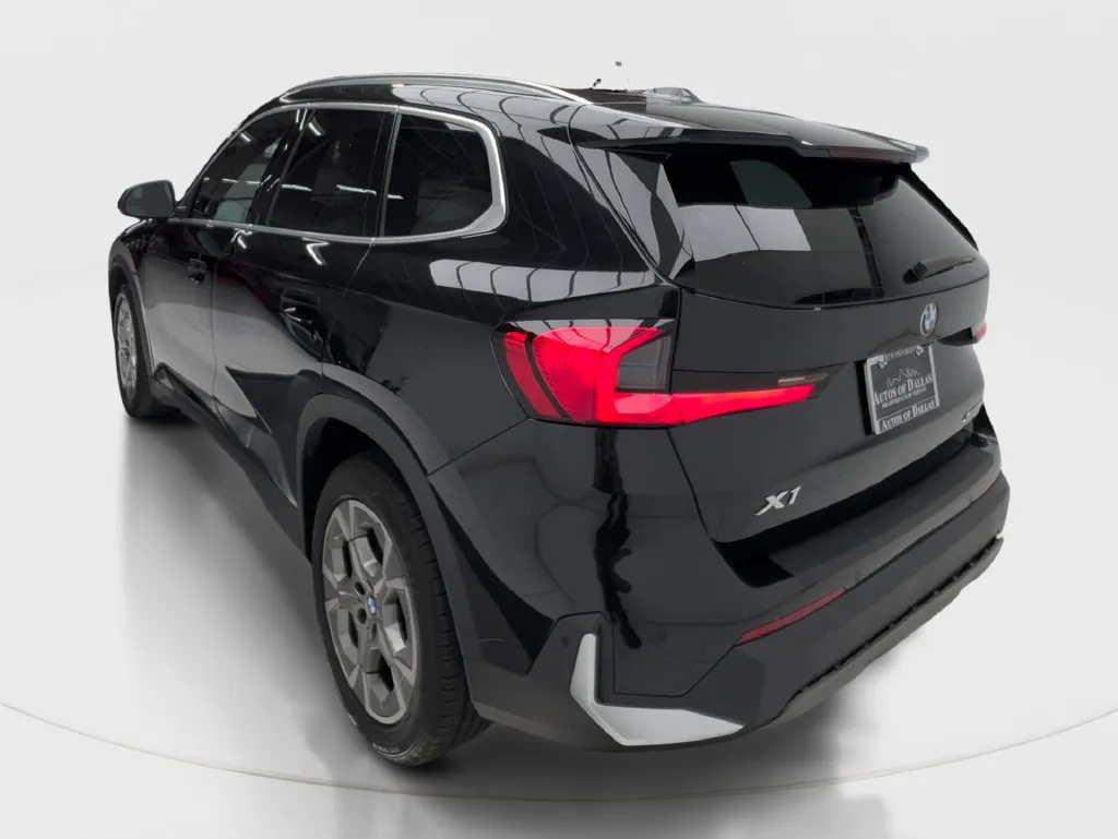BMW X1 photo 11
