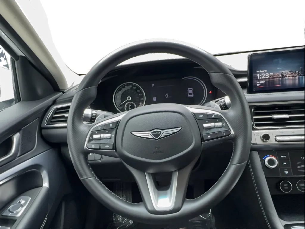 Genesis G70 photo 39