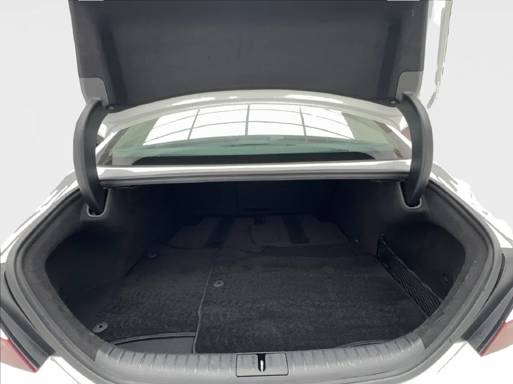 Genesis G70 photo 18