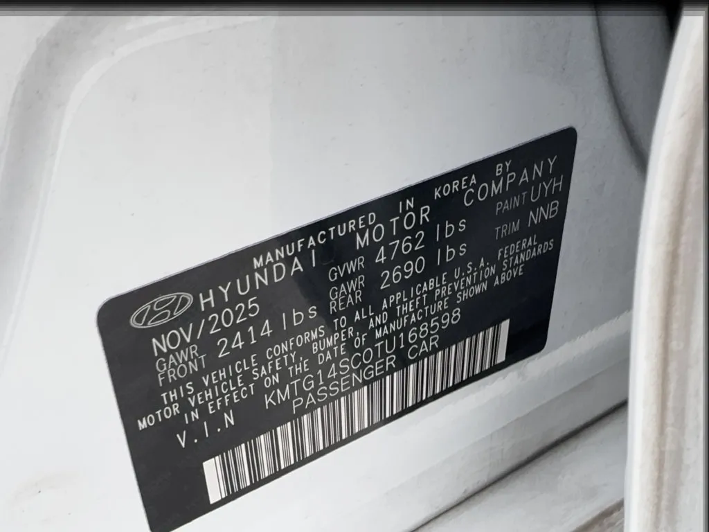 Genesis G70 photo 57