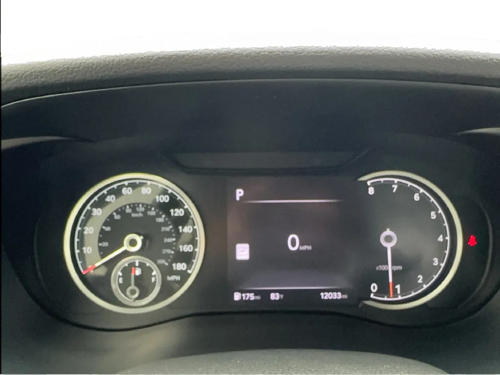 Genesis G70 photo 42