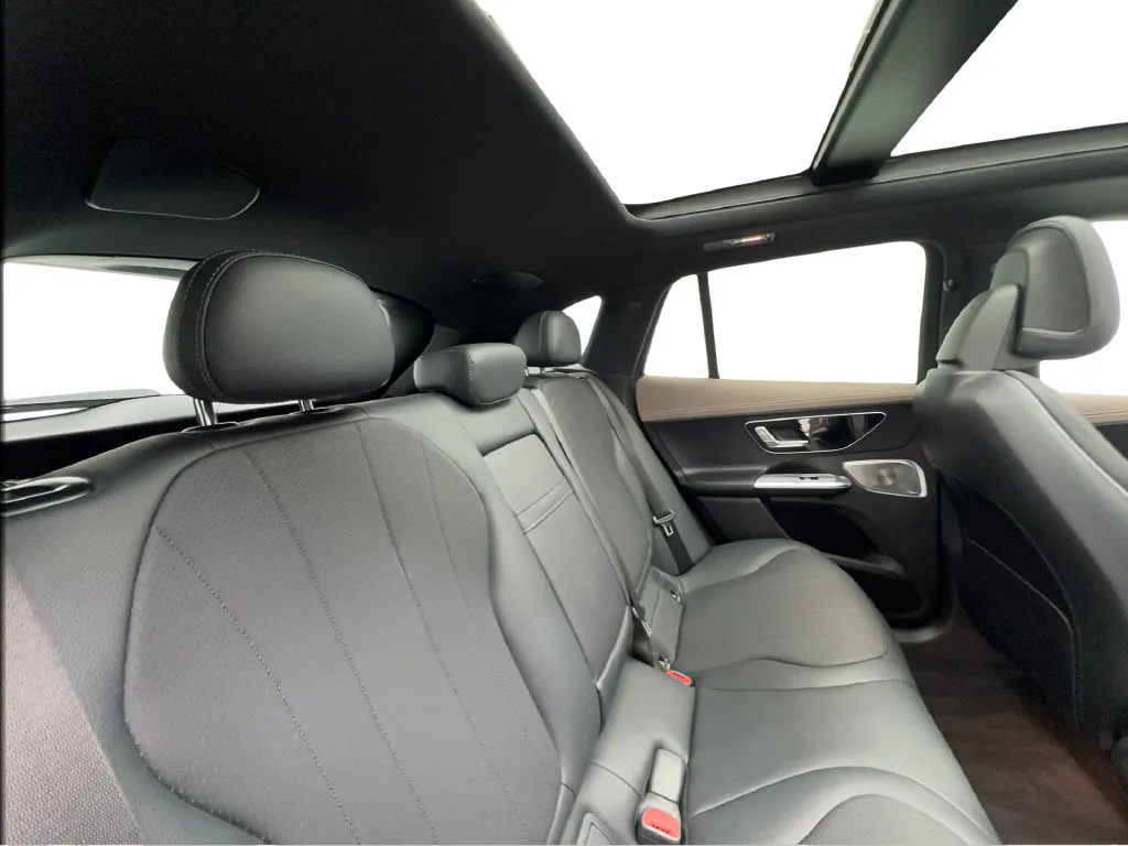 Mercedes-Benz EQE photo 29