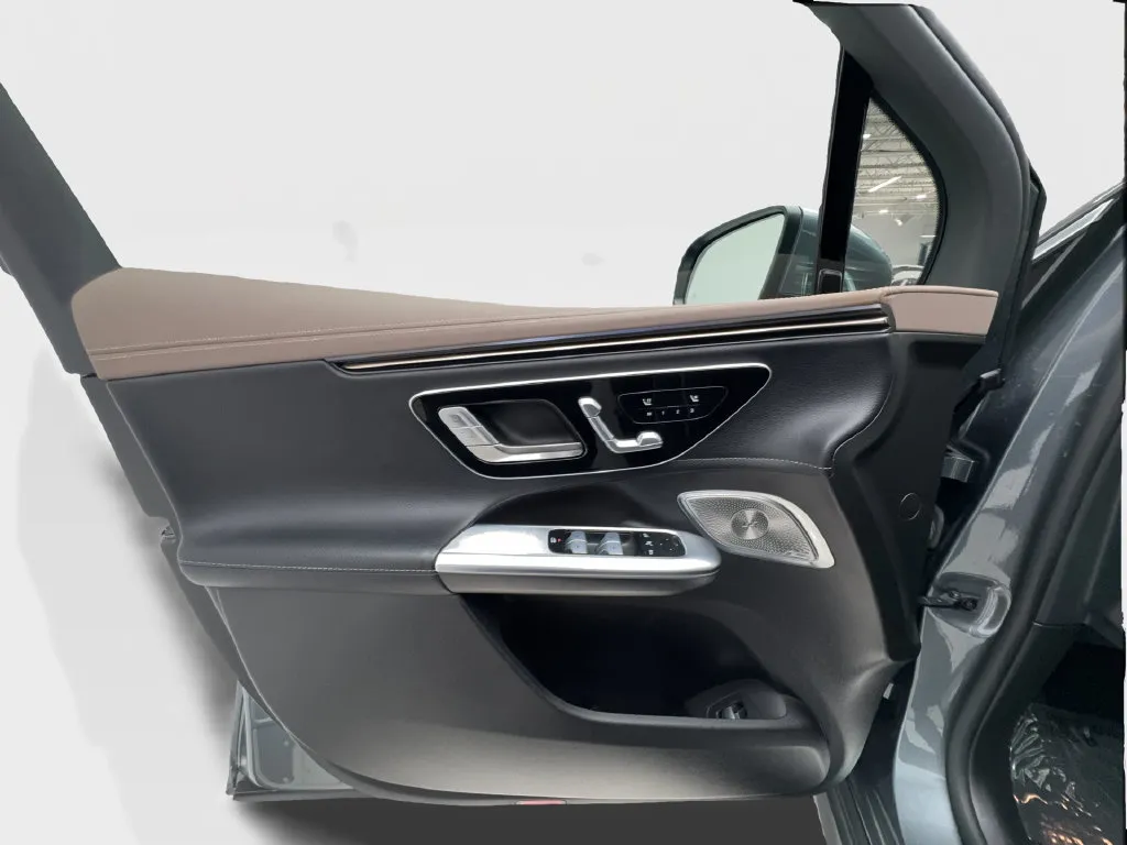 Mercedes-Benz EQE photo 23