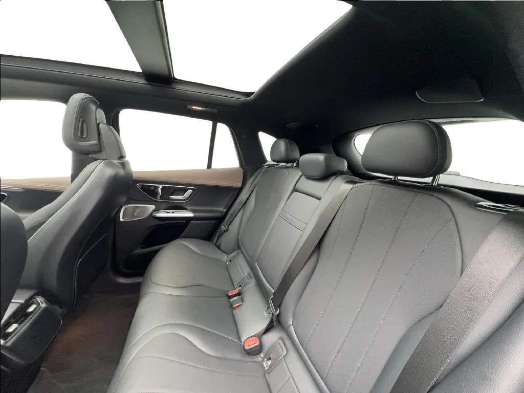 Mercedes-Benz EQE photo 26