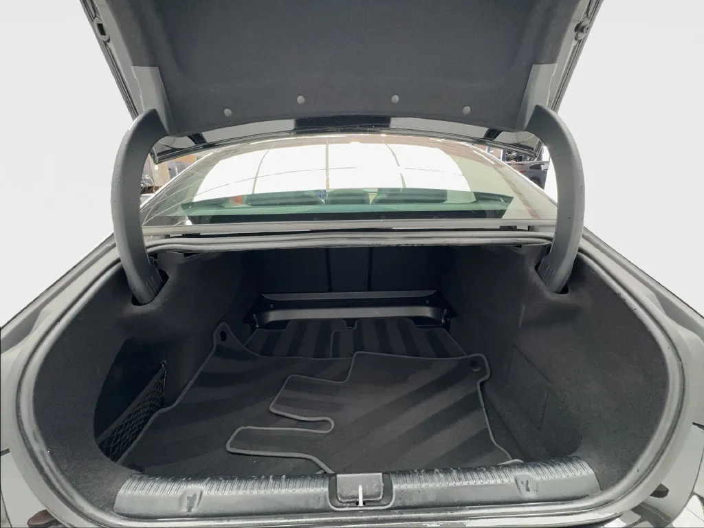 Mercedes-Benz EQE photo 19