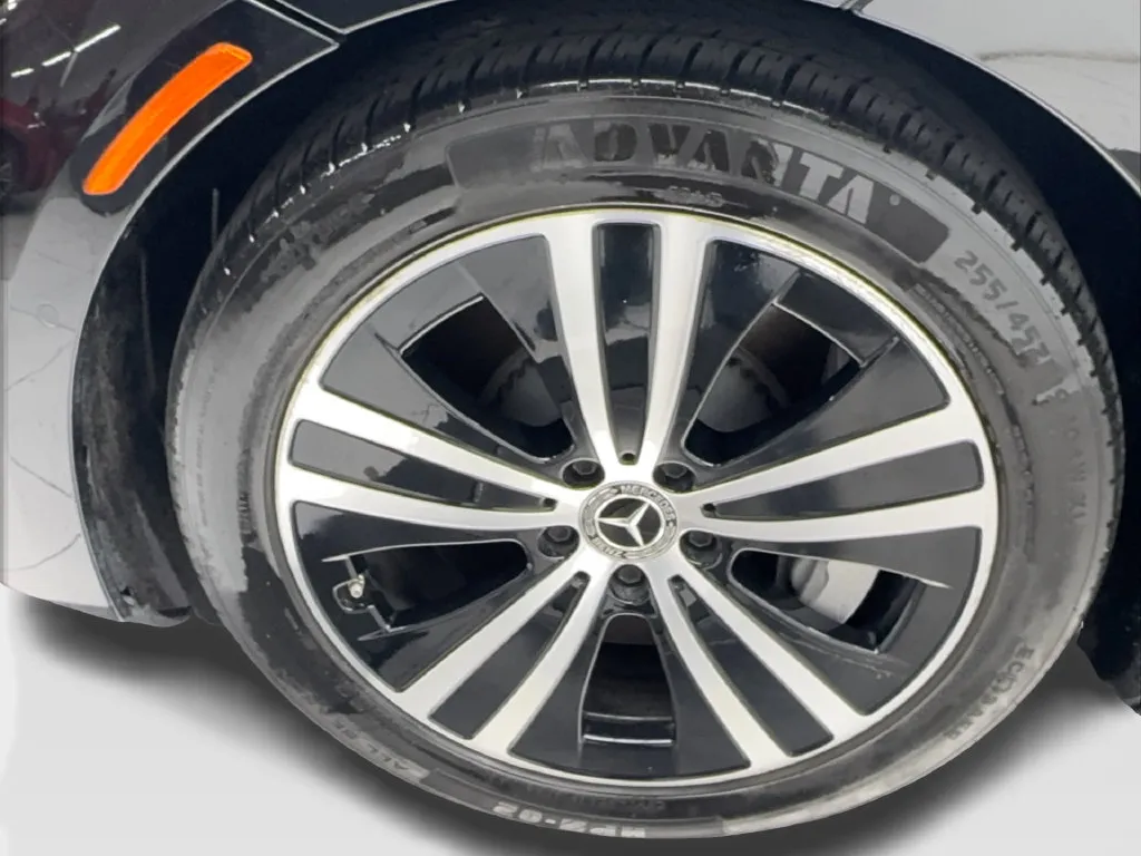 Mercedes-Benz EQE photo 15