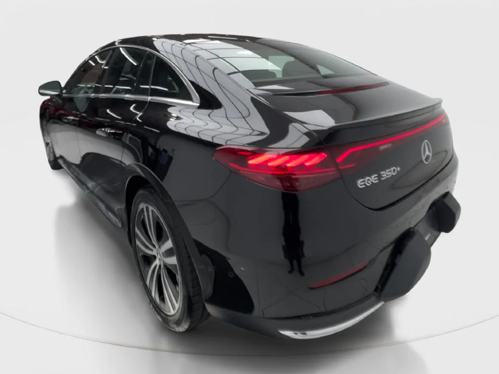 Mercedes-Benz EQE photo 11