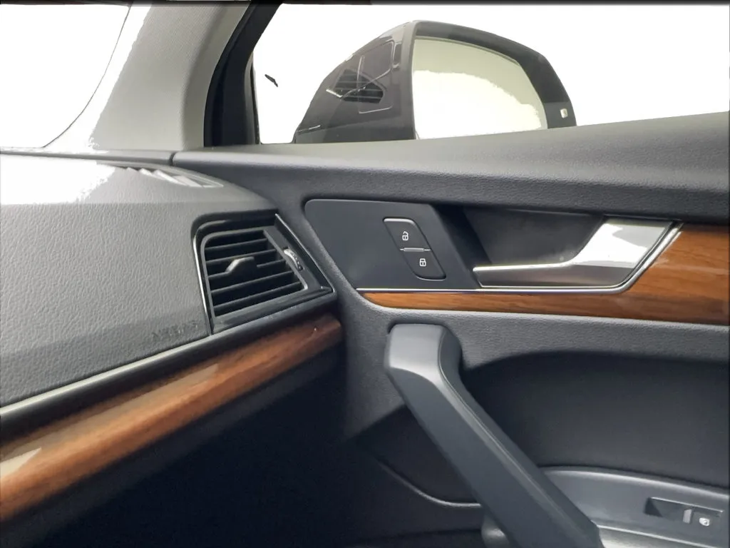 Audi Q5 photo 55