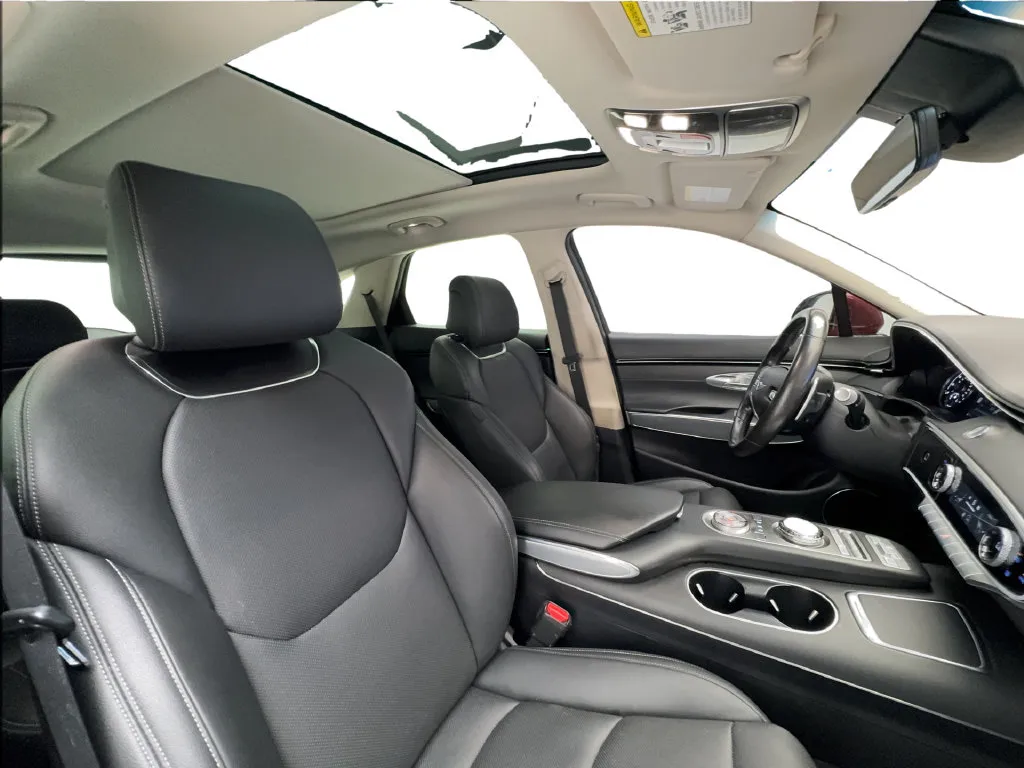 Genesis GV70 photo 34