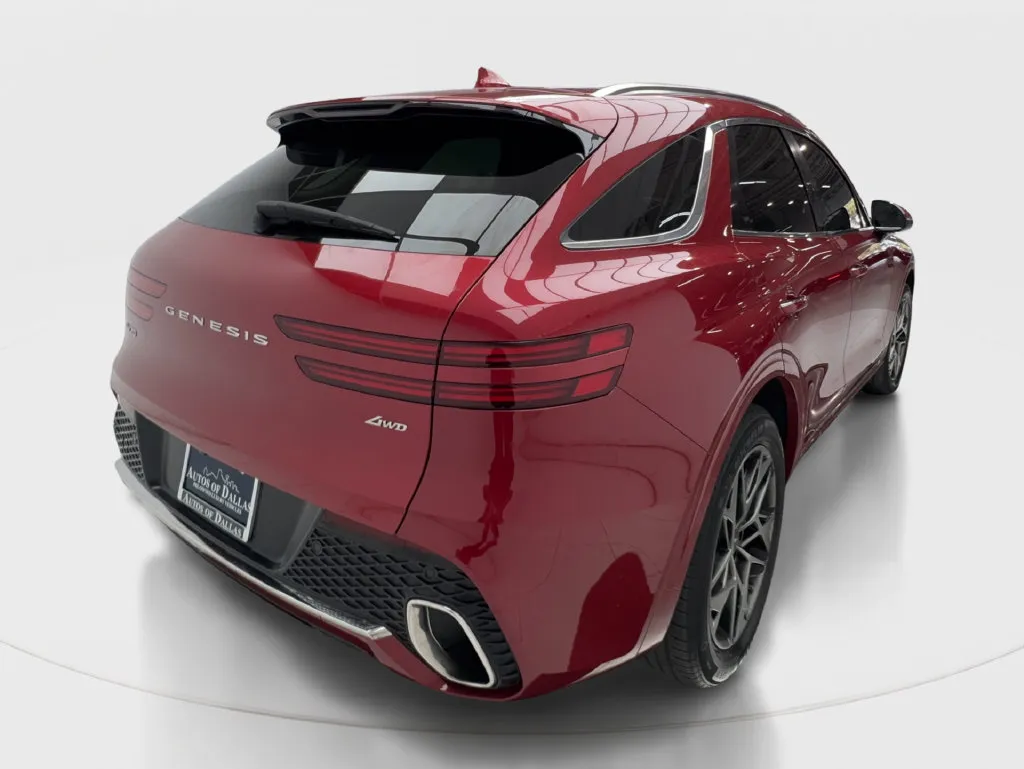 Genesis GV70 photo 8