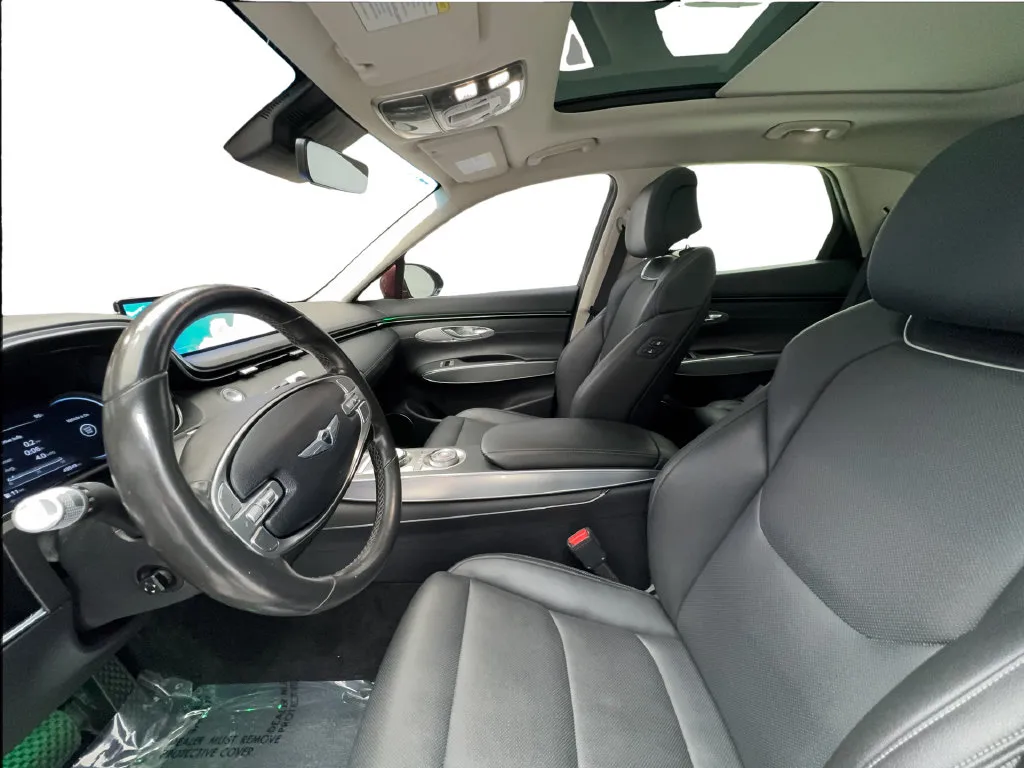 Genesis GV70 photo 22