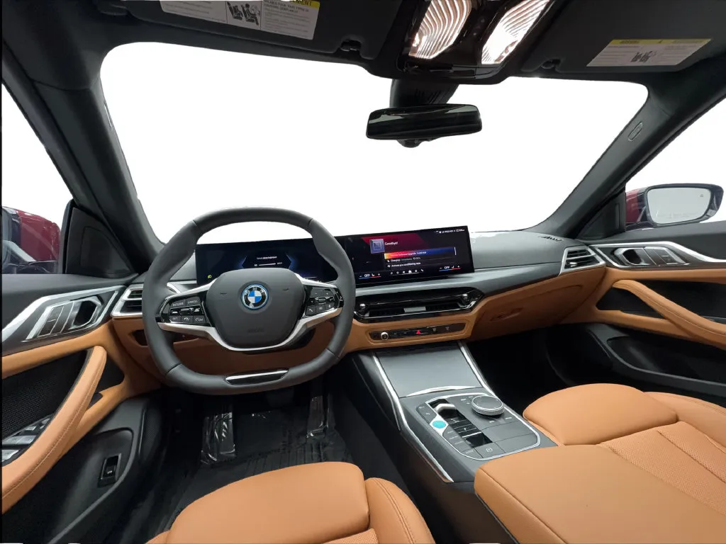 BMW i4 photo 39