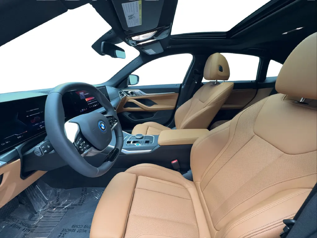 BMW i4 photo 22