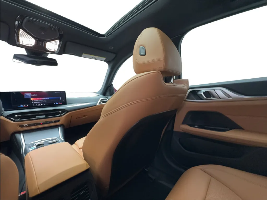 BMW i4 photo 44