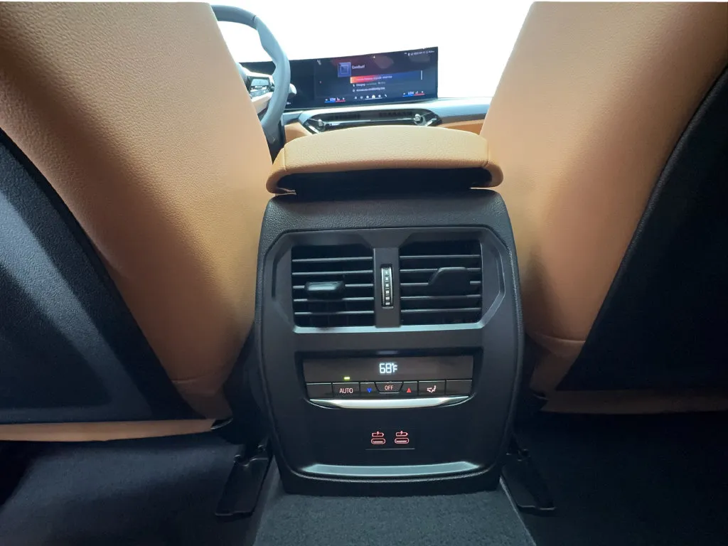 BMW i4 photo 43