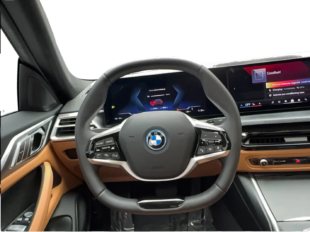 BMW i4 photo 41