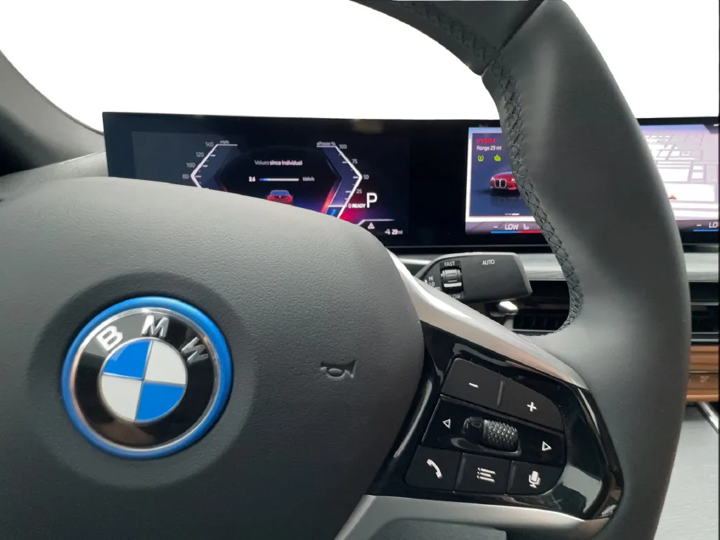 BMW i4 photo 46