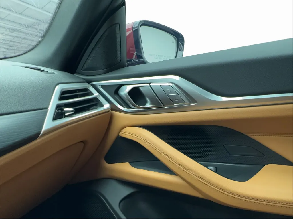 BMW i4 photo 50