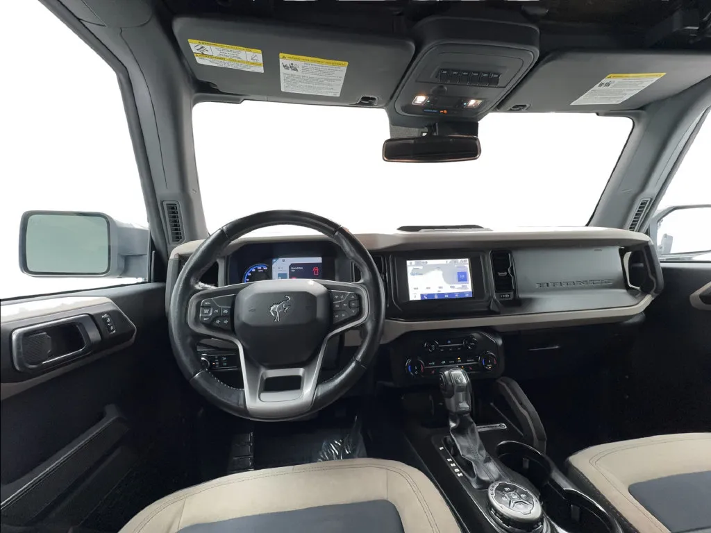 Ford Bronco photo 35