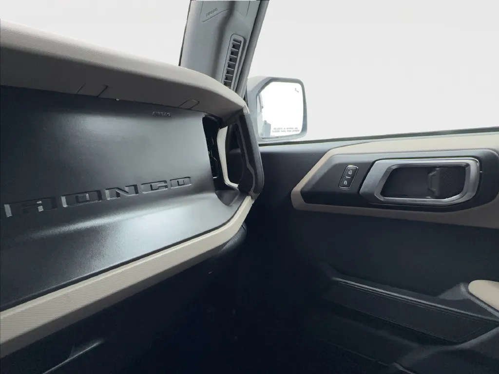 Ford Bronco photo 46