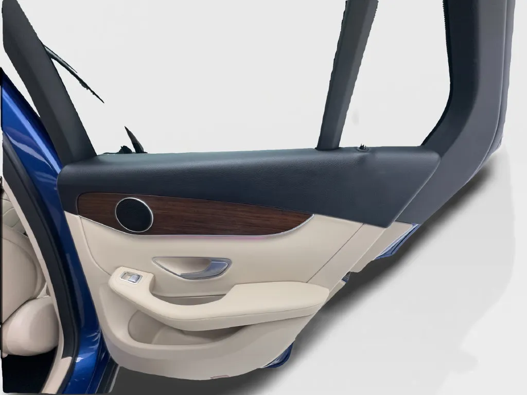 Mercedes-Benz GLC photo 29