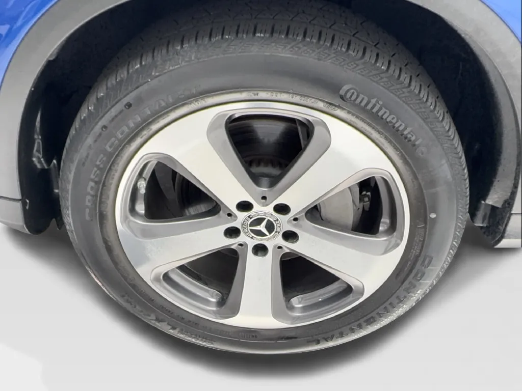 Mercedes-Benz GLC photo 14