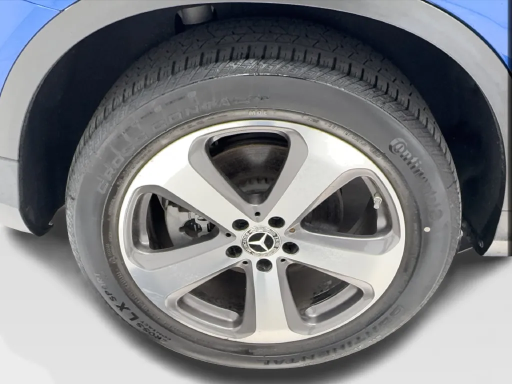 Mercedes-Benz GLC photo 16