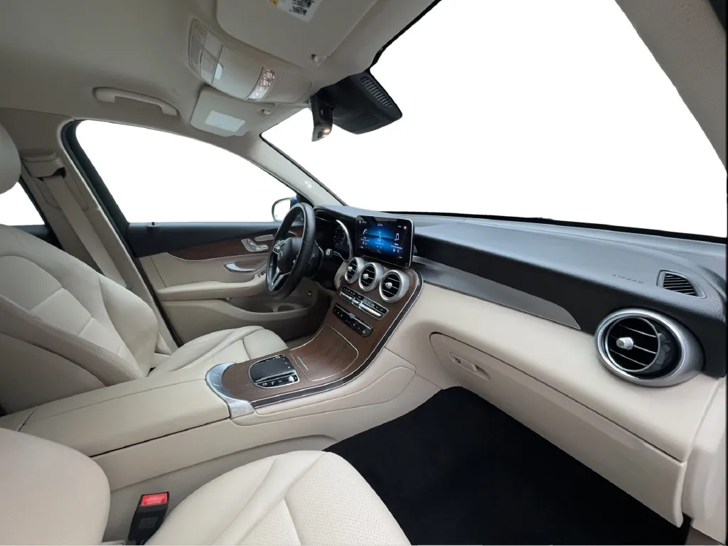 Mercedes-Benz GLC photo 32