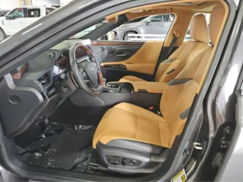 More photos of 2023 Lexus ES 300h Luxury at Autos of Dallas - Plano, TX
