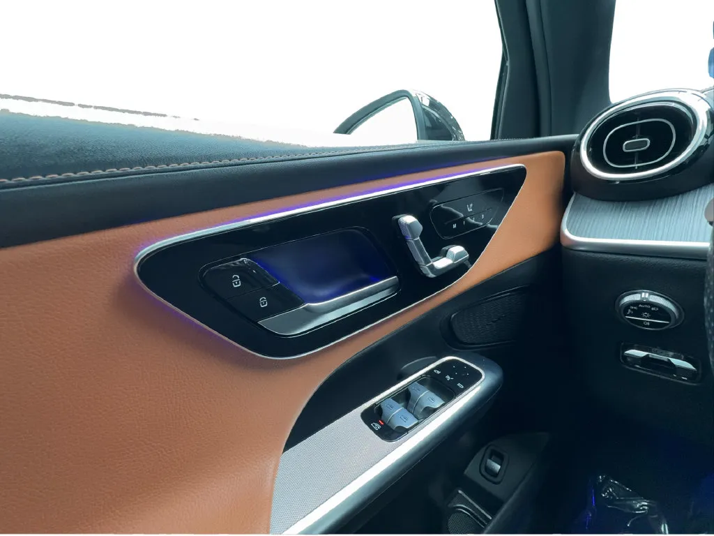 Mercedes-Benz GLC photo 48