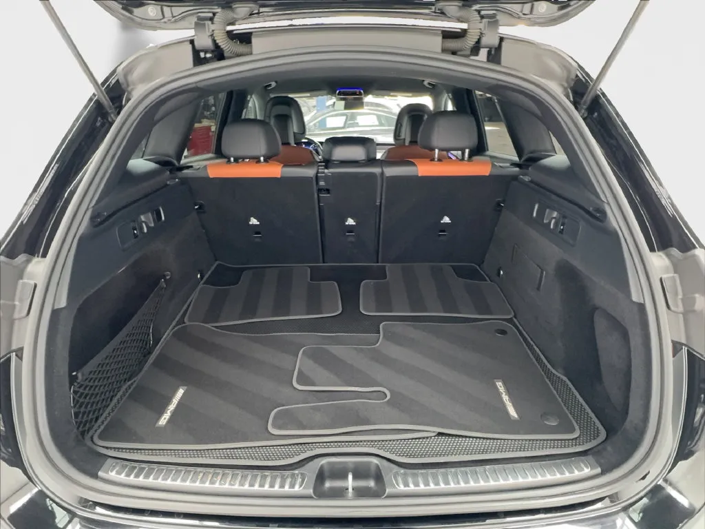 Mercedes-Benz GLC photo 18