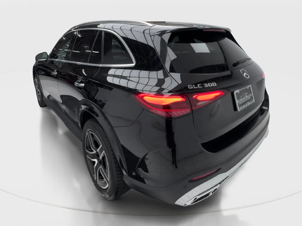 Mercedes-Benz GLC photo 11