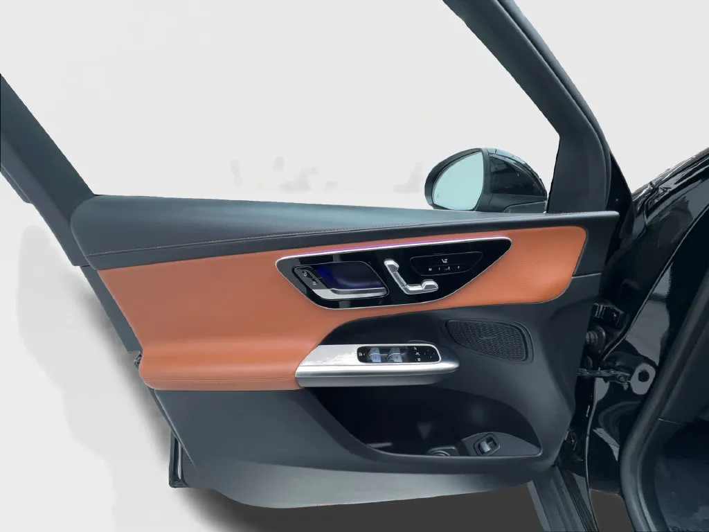 Mercedes-Benz GLC photo 23