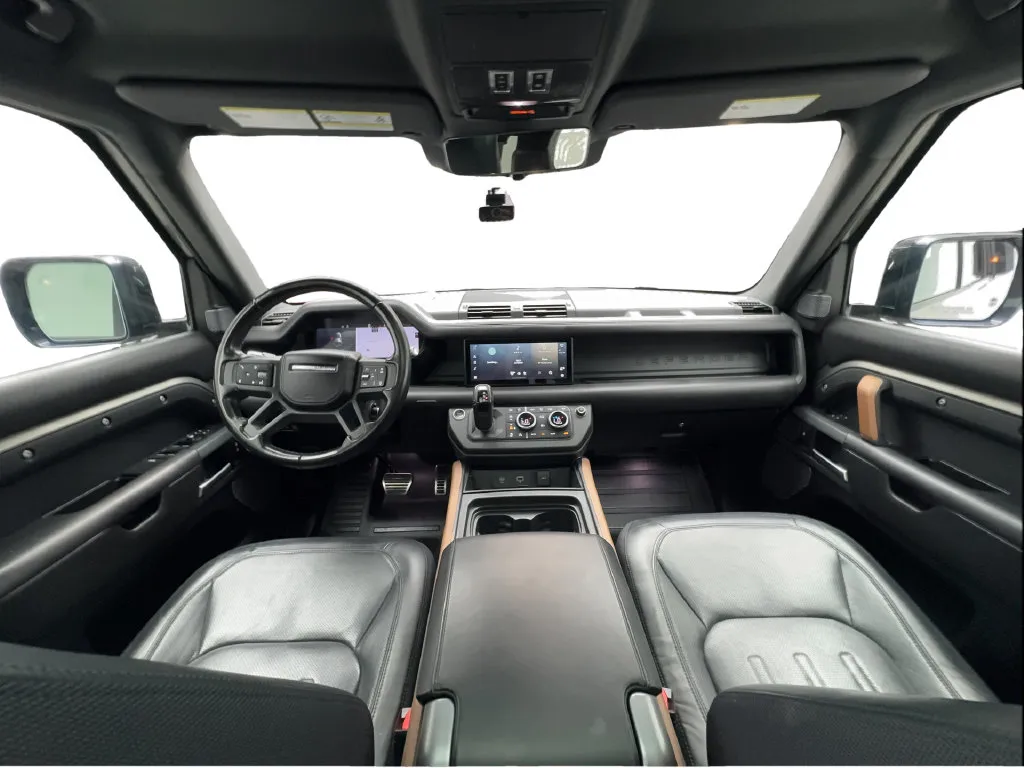 Land Rover Defender photo 41