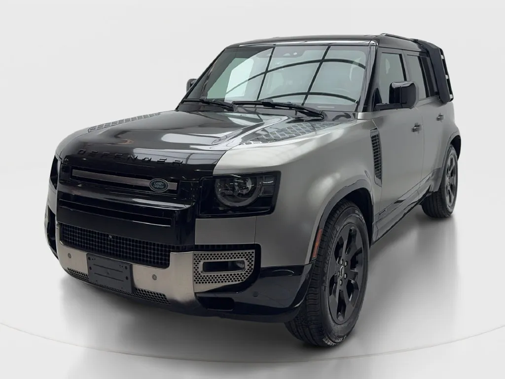 Land Rover Defender photo 5