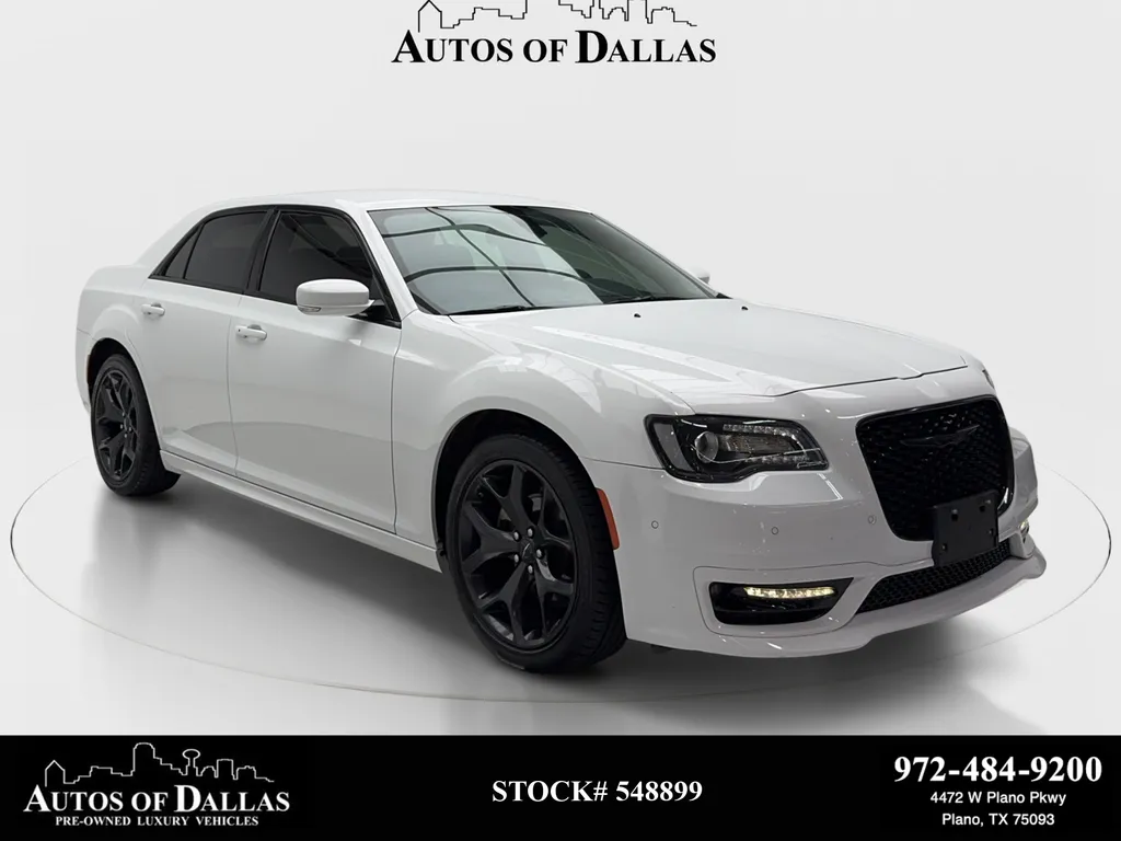 2023 Chrysler 300 Touring