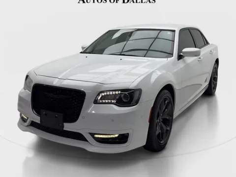 More photos of 2023 Chrysler 300 Touring at Autos of Dallas - Plano, TX
